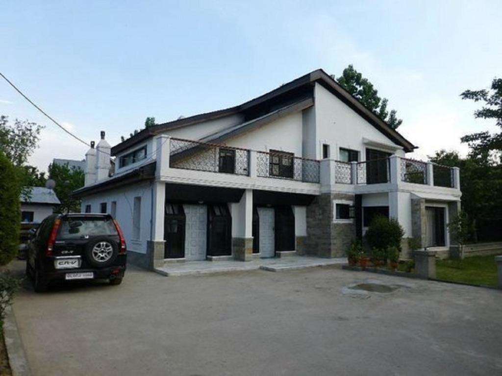 Jeelani Guest House Srīnagar Extérieur photo